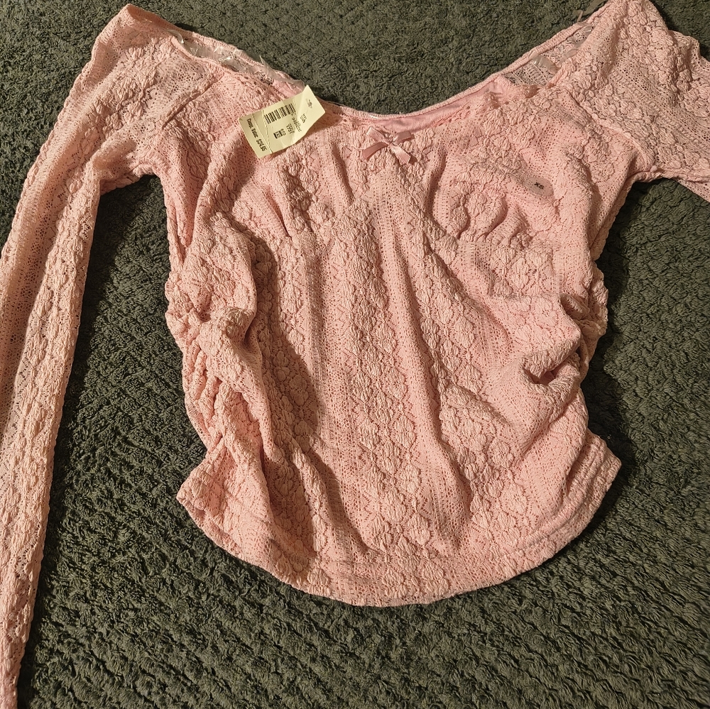 Aeropostale: Ladies Lace Off-Shoulder Top. Size Xs. Nwts , Asking $20